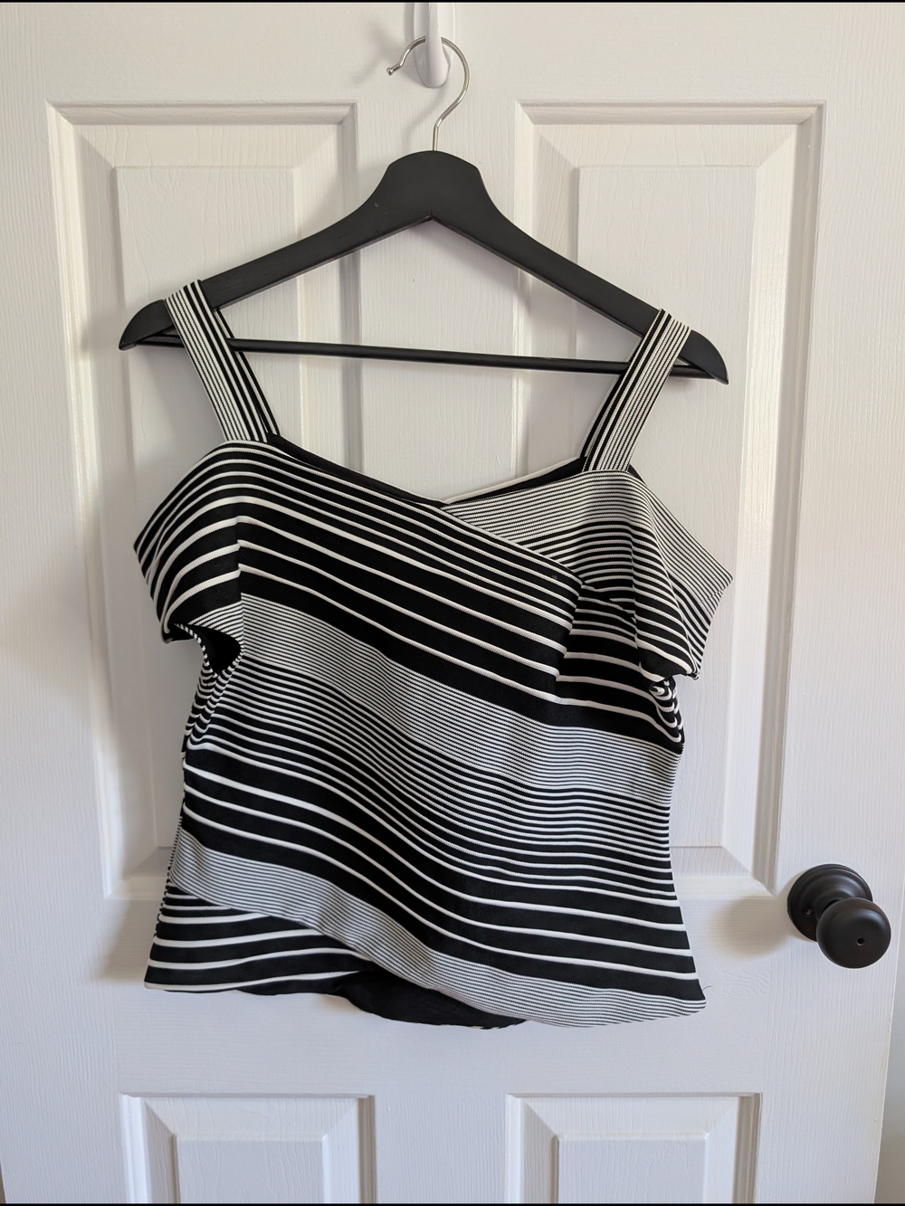NWT New York & Company Women's Black and White Striped Off-Shoulder Cami Medium